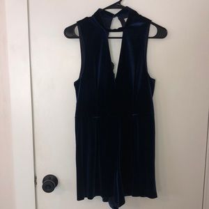 Blue velvet romper